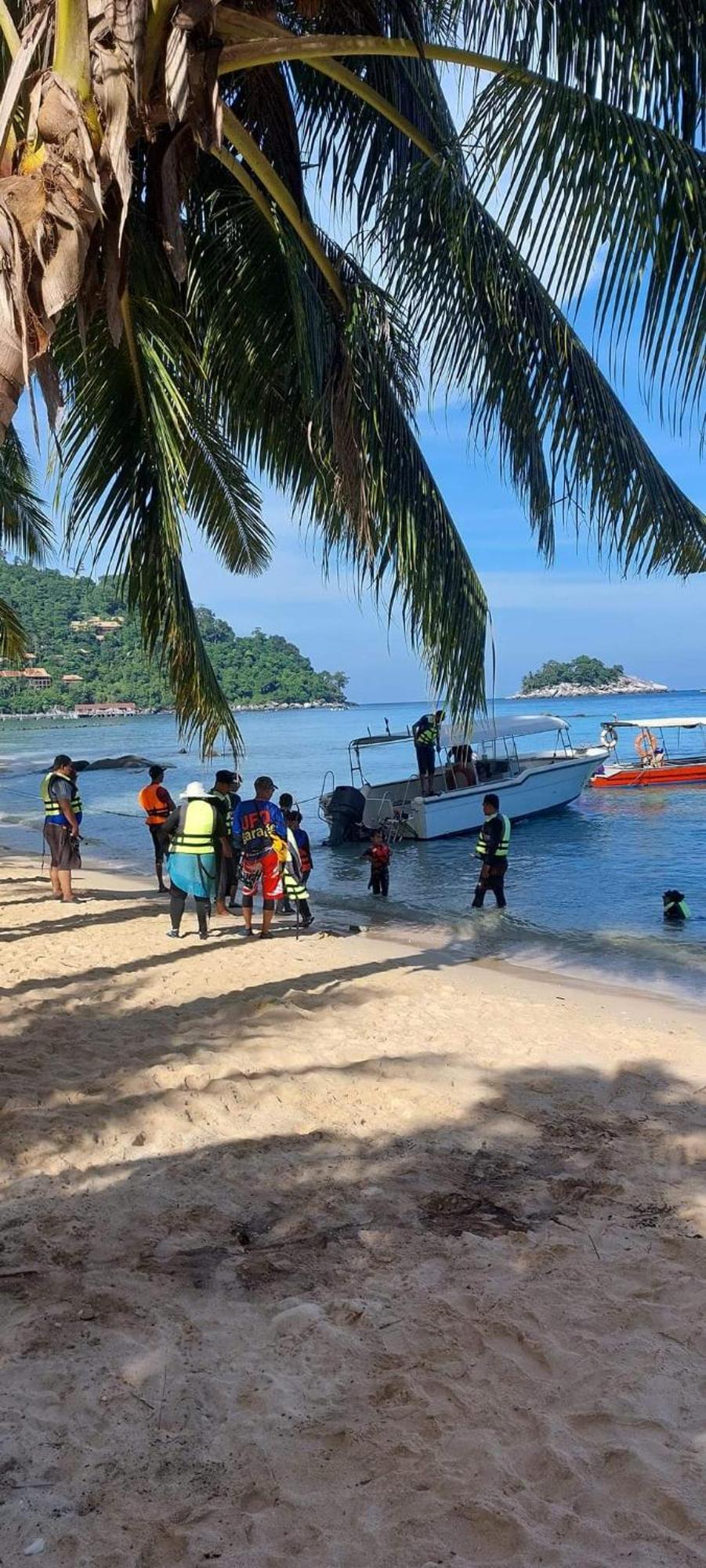 Ella'S Place Salang Tioman Kampong Ayer Batang ภายนอก รูปภาพ