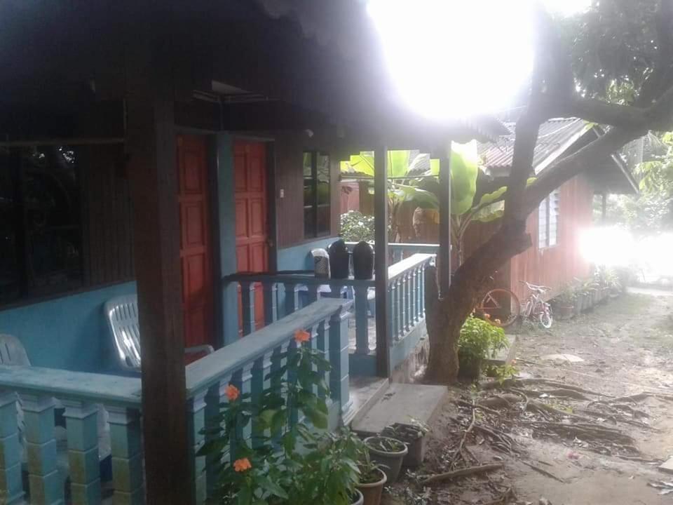 Ella'S Place Salang Tioman Kampong Ayer Batang ภายนอก รูปภาพ