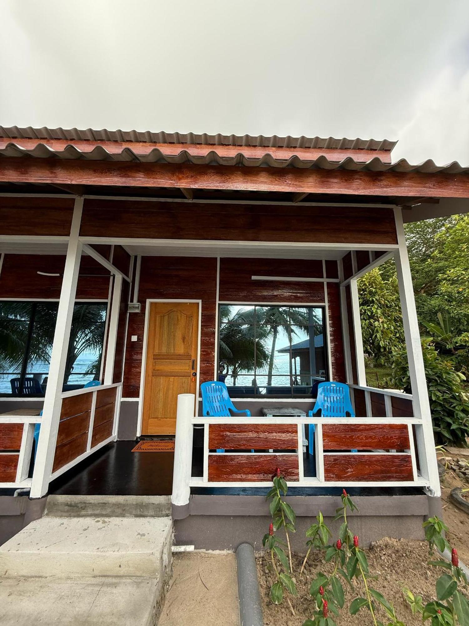 Ella'S Place Salang Tioman Kampong Ayer Batang ภายนอก รูปภาพ