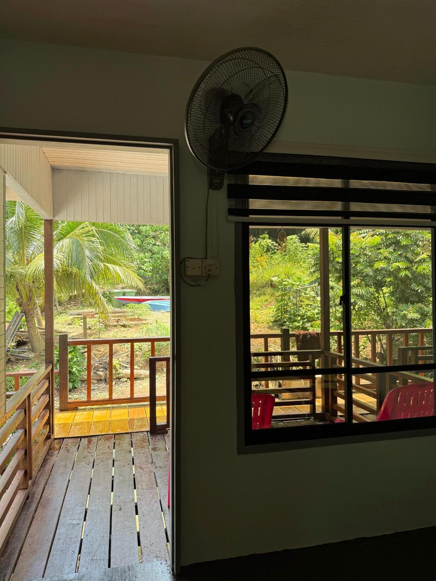 Ella'S Place Salang Tioman Kampong Ayer Batang ภายนอก รูปภาพ